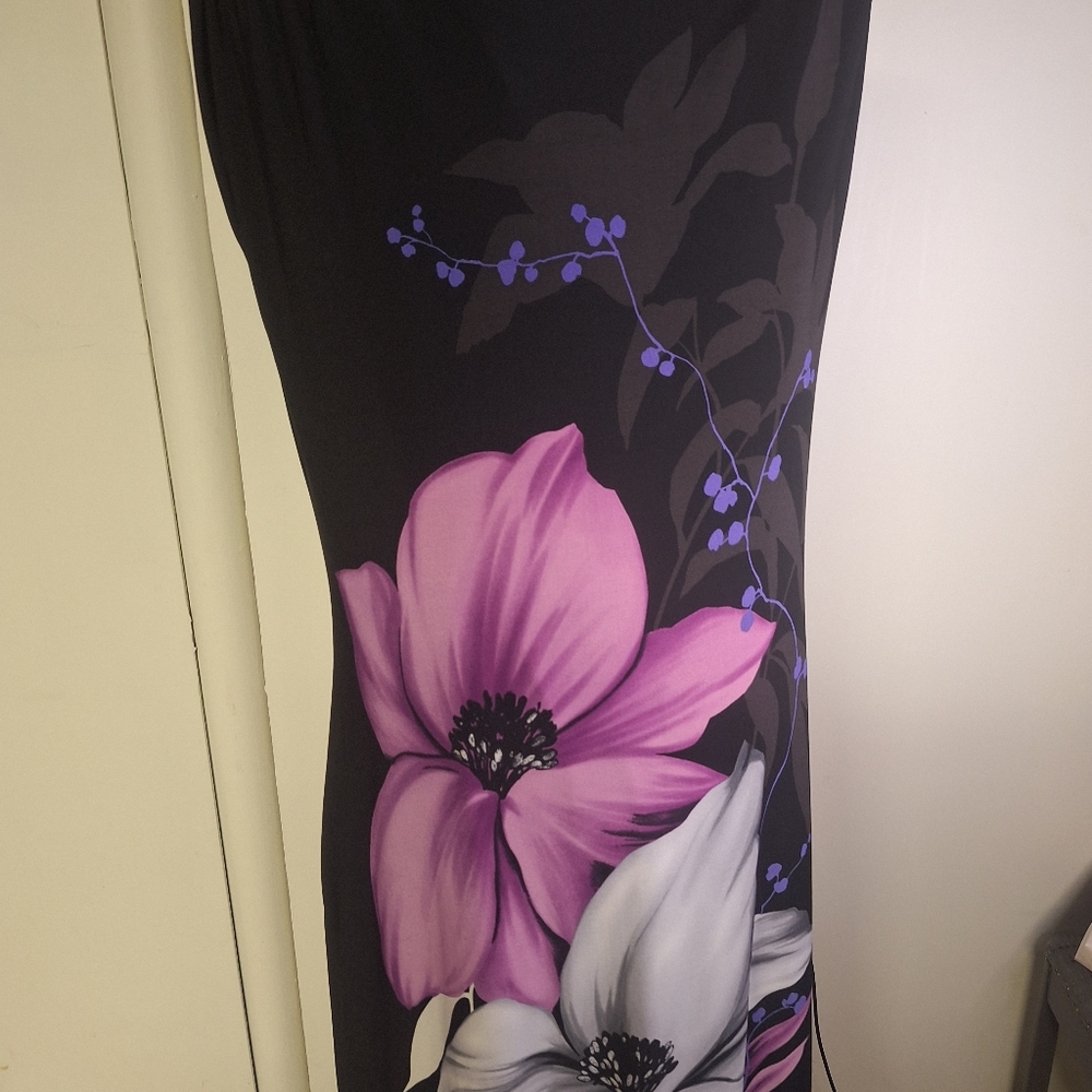 Monroe & Main Black Maxi Dress with Pink and White Floral Accents Size 14
